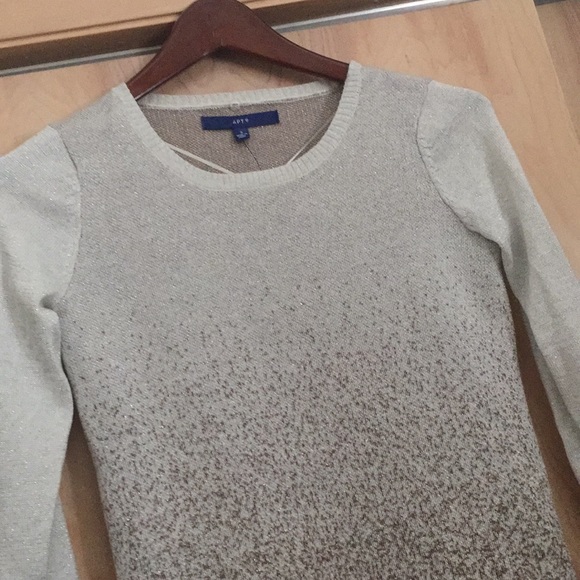 Sparkly sweater. Size small. Never worn. - Picture 3 of 4